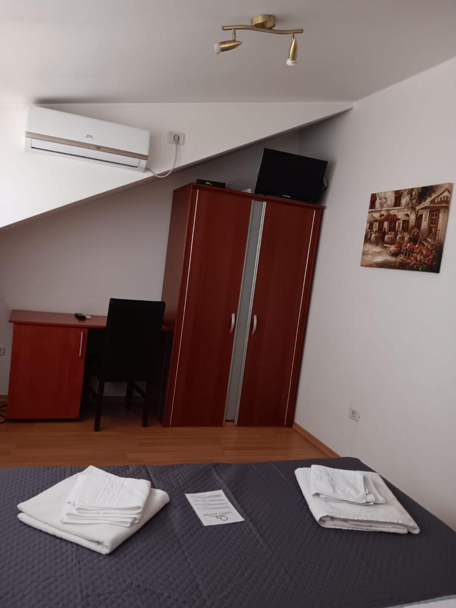 Hotel Vila Veneto Timisoara Exterior photo